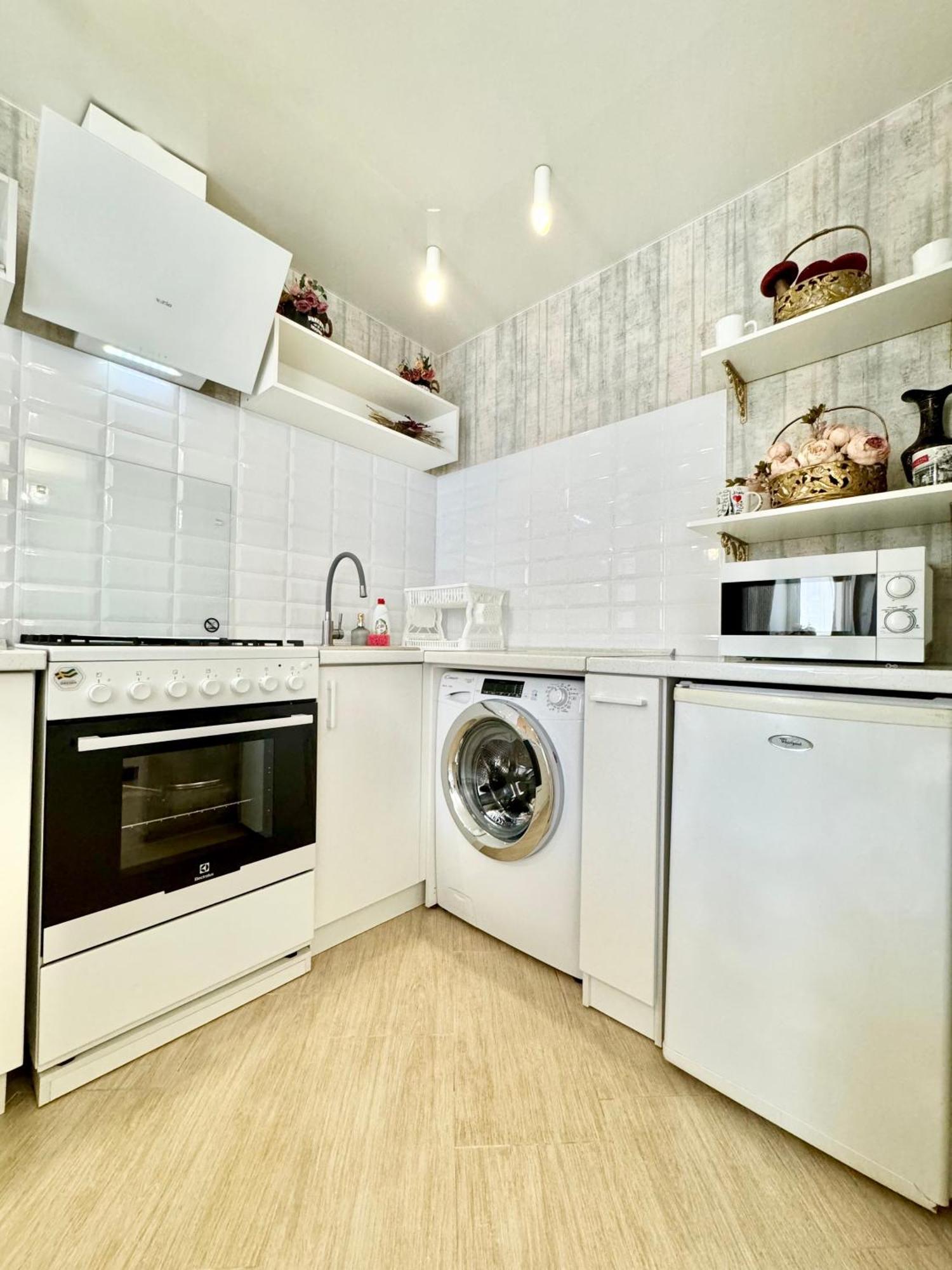 Apartpoltava Смак Італії У Самому Центрі Полтави , Білосніжна Студія В Новобудові, Банківський Чек Zewnętrze zdjęcie